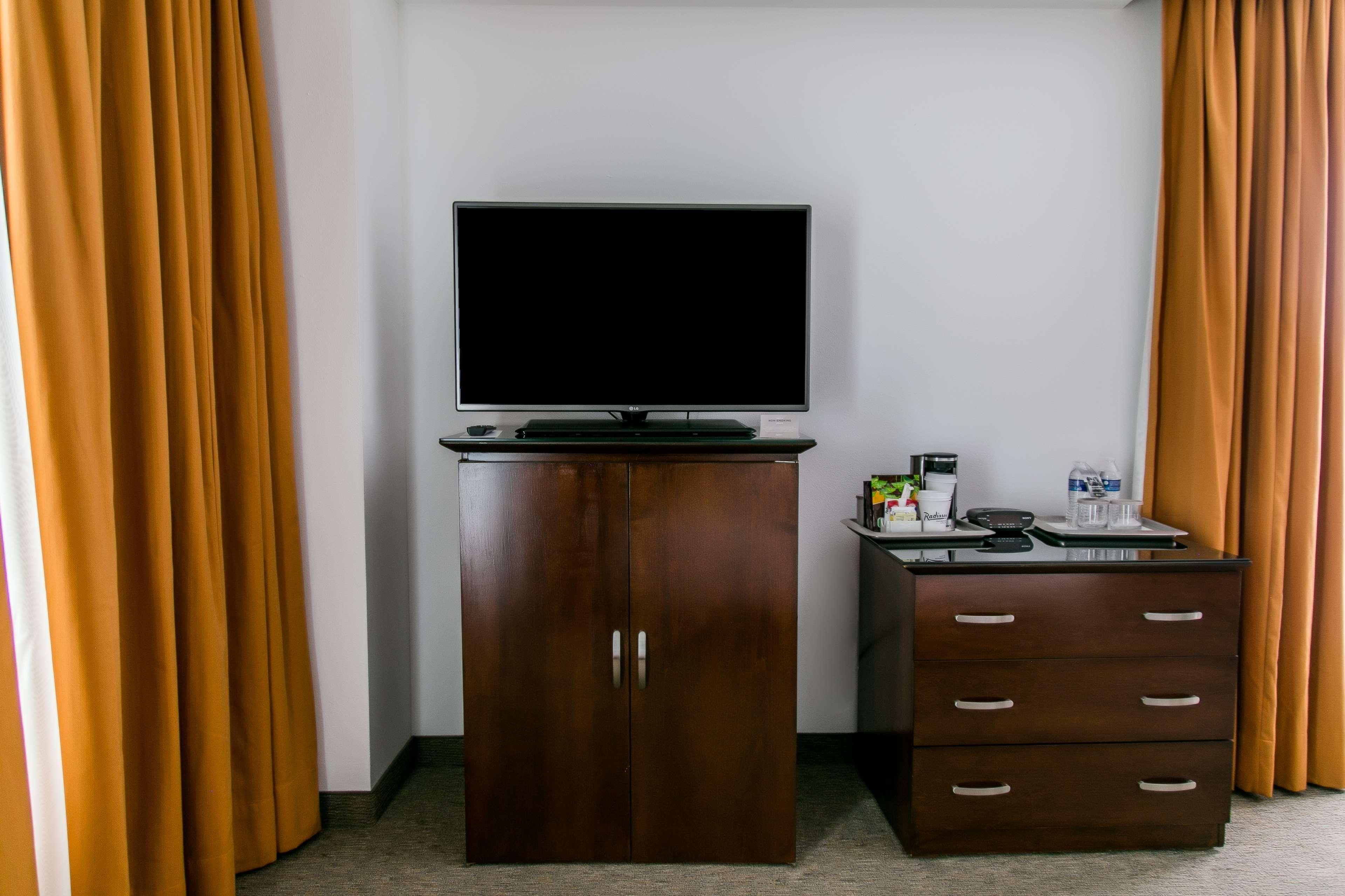 Radisson Poliforum Plaza Hotel