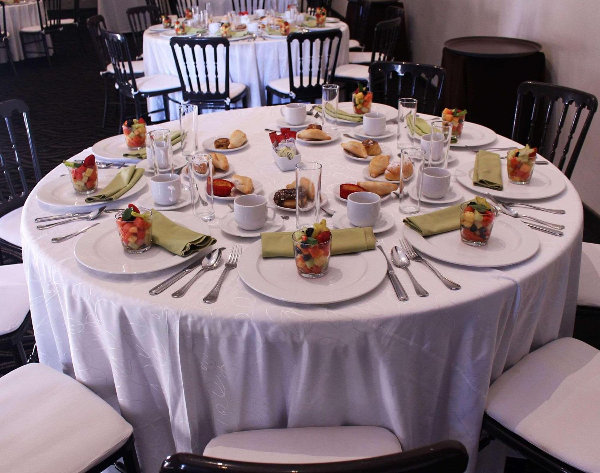 Radisson Poliforum Plaza 4* Leon