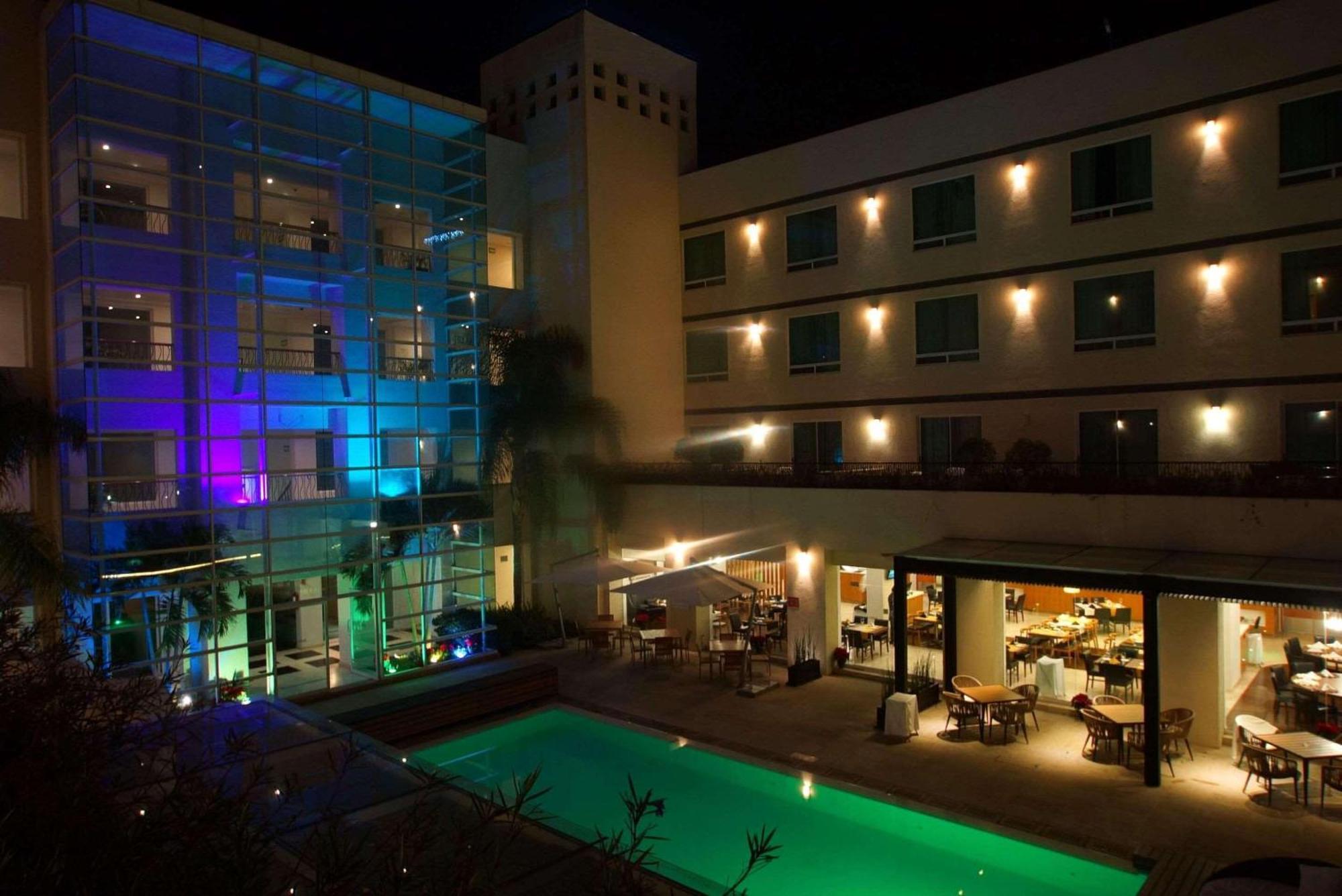 Radisson Poliforum Plaza Hotel 4*